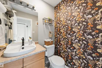 Interior photo 3 of 5432 203 ST NW