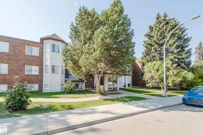 Interior photo 1 of #307 11415 41 AV NW