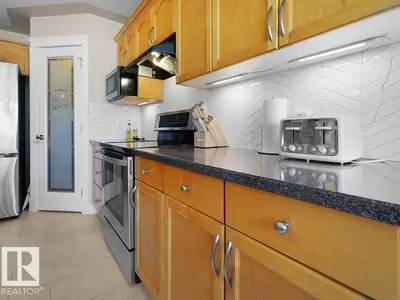 Interior photo 2 of 1476 MCMILLIAN WY SW