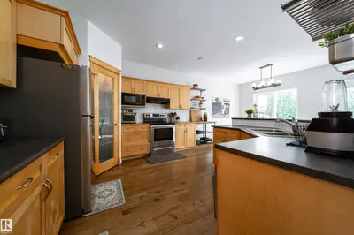 Interior photo 2 of 1205 ORMSBY LN NW