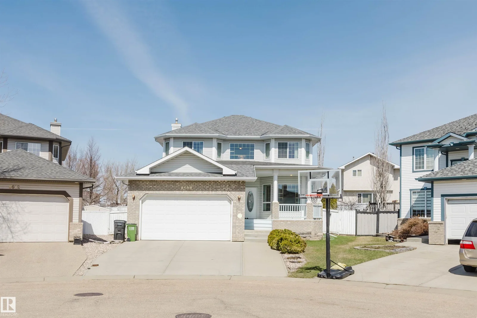 8608 160A AV NW, Edmonton - 5 bedroom Detached Single Family for sale
