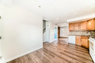Interior photo 2 of 3139 109 ST NW