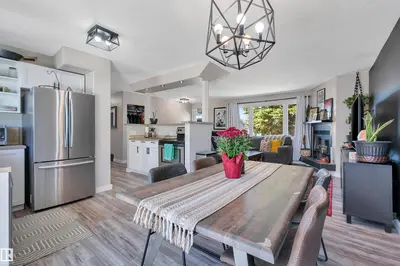 Interior photo 3 of 40 WREN CR