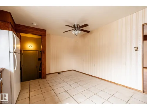 2 BLUEBIRD CR, Sherwood Park - $419,000
