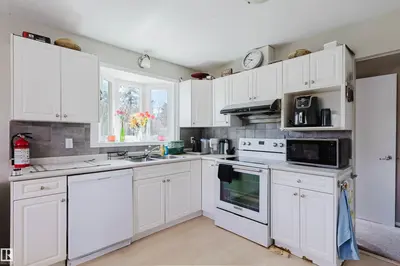 Interior photo 3 of 10519 36A AV NW