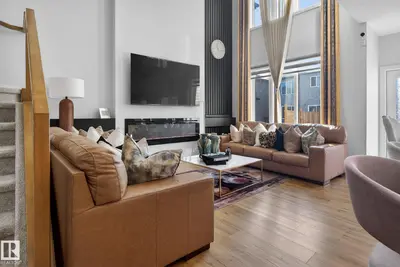 Interior photo 2 of 3605 42 AV