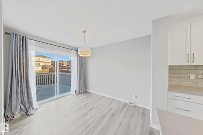 Interior photo 2 of 2374 WONNACOTT CR SW