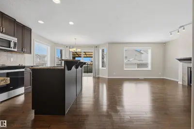 Interior photo 2 of 