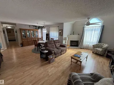 Interior photo 2 of #410 9926 100