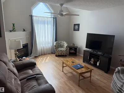 Interior photo 4 of #410 9926 100