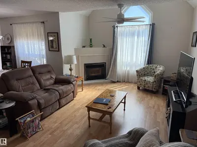 Interior photo 3 of #410 9926 100