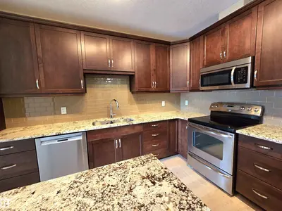 Interior photo 3 of #256 6079 MAYNARD WY NW