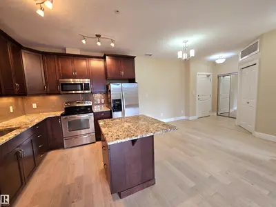 Interior photo 4 of #256 6079 MAYNARD WY NW