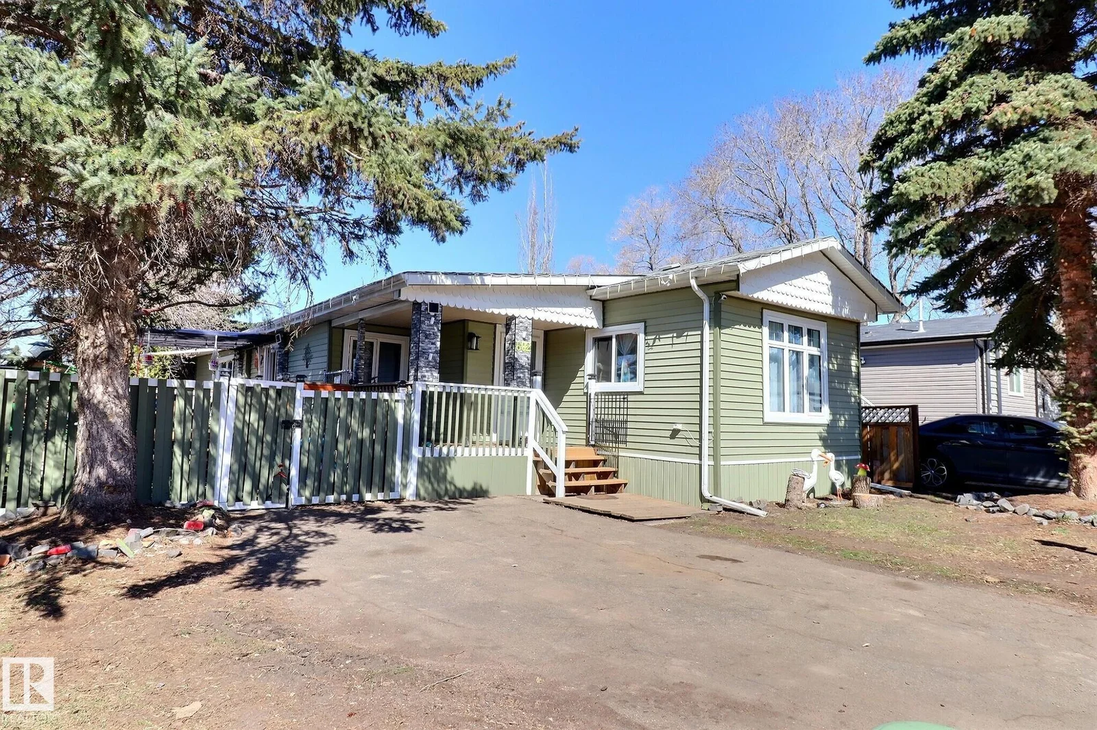 602 Evergreen PA NW, Edmonton - 3 bedroom Single Family Residence for sale