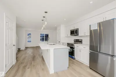 Interior photo 4 of 9552 CARSON BEND BN SW