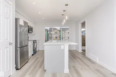 Interior photo 3 of 9564 CARSON BEND BN SW