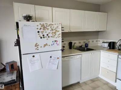 Interior photo 2 of #1505 10150 117 ST NW