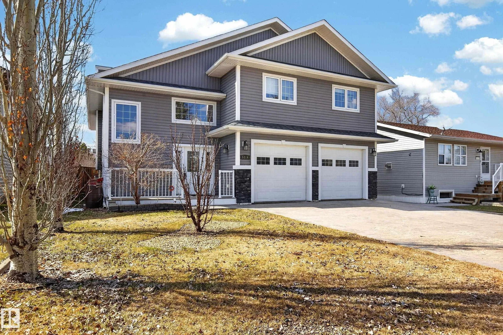 5114 53 ST, Daysland - 5 bedroom Detached Single Family for sale