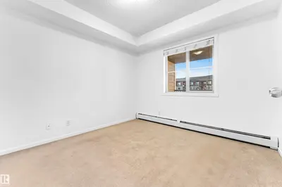 Interior photo 3 of 
