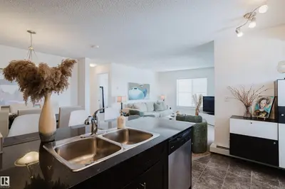 Interior photo 4 of #319 5804 MULLEN PL NW