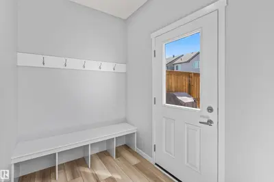 Interior photo 4 of 7113 177a AV NW NW