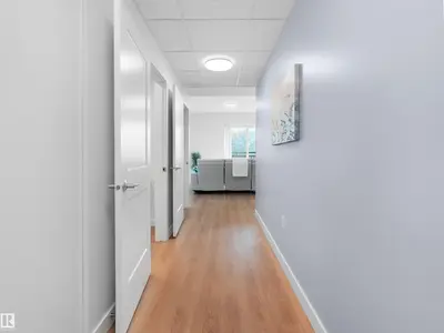Interior photo 2 of #403 10115 88 AV NW