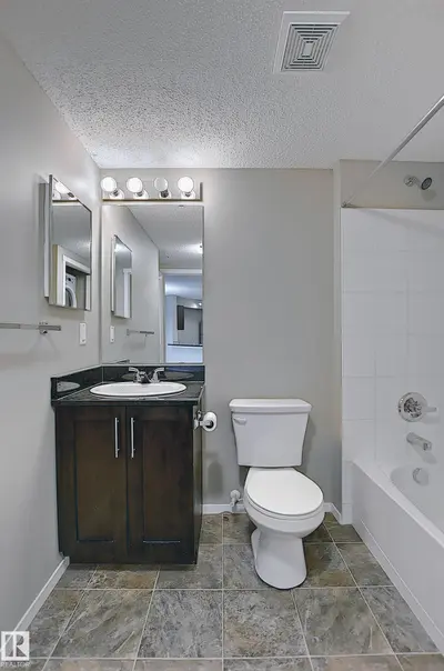 Interior photo 2 of #114 3207 JAMES MOWATT TR SW