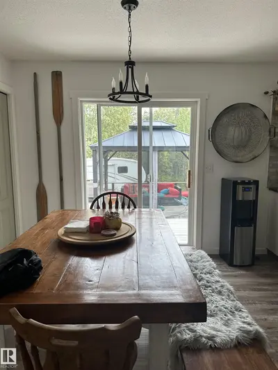 Interior photo 3 of 308 42208 TWP 650