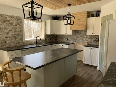 Interior photo 3 of 308 42208 twp road 650
