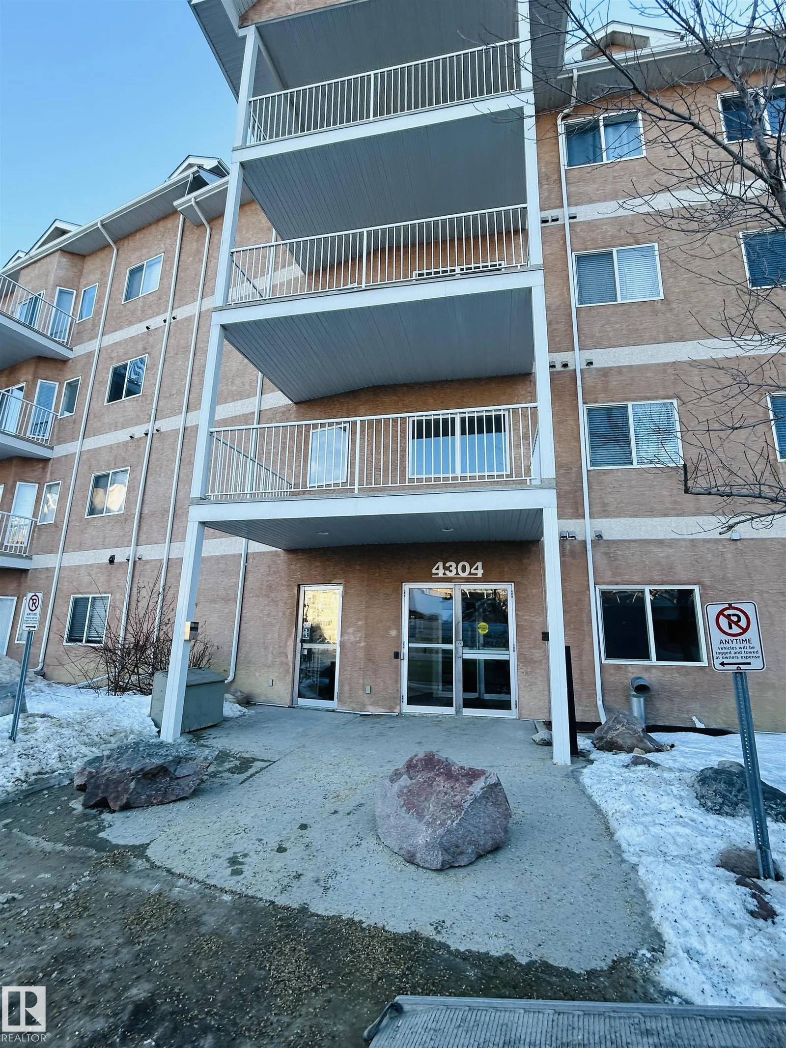 #214 4304 139 AV NW, Edmonton - 2 bedroom Apartment for sale