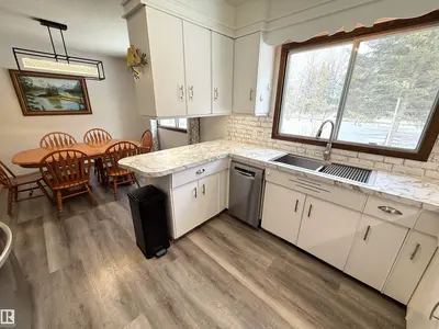 Interior photo 4 of 53508 Range Road 92