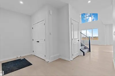 Interior photo 3 of 1849 Crossbill LO NW