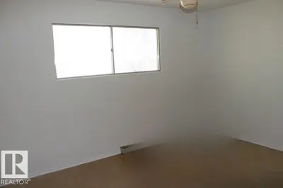 Interior photo 3 of 4823 55 AV