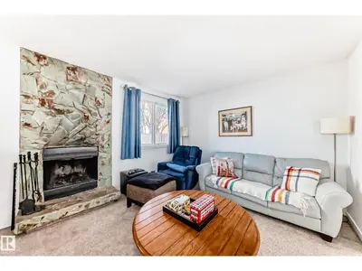 Photo 2 of 18611 66 AV NW