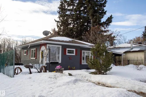 4703 47 Ave, Myrnam - $99,900