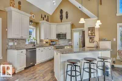 Interior photo 4 of 115 CRYSTAL SPRINGS DR