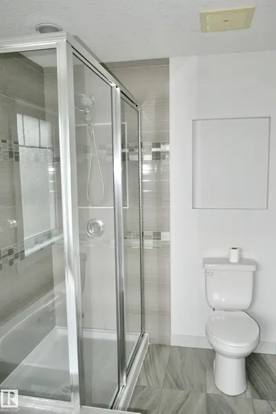 Interior photo 4 of 8950 81 AV NW