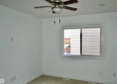 Interior photo 4 of 