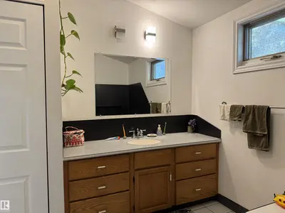 Interior photo 2 of 462075 RGE ROAD 33