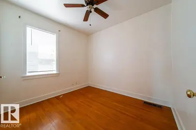 Interior photo 3 of 7812 128 AV NW
