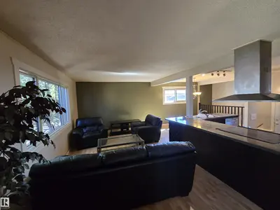 Interior photo 2 of 