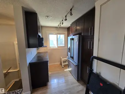 Interior photo 3 of 