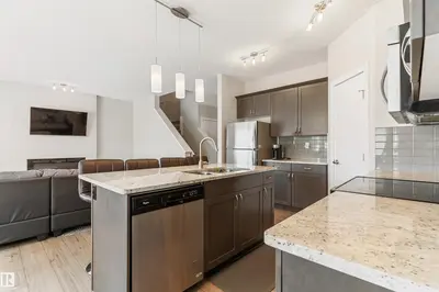 Interior photo 2 of 8011 EVANS CR NW