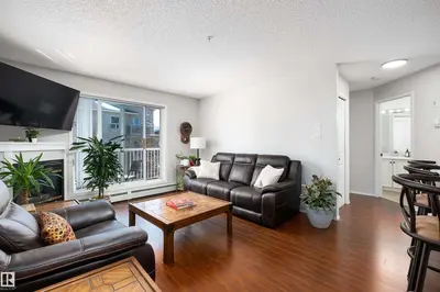 Interior photo 2 of #340 17447 98A AV NW
