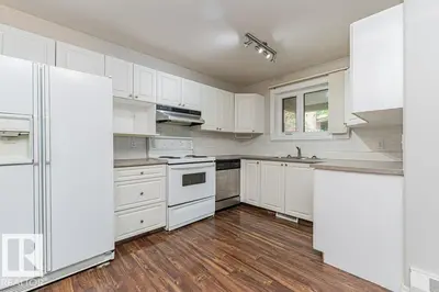 Interior photo 3 of #101 10809 SASKATCHEWAN DR NW