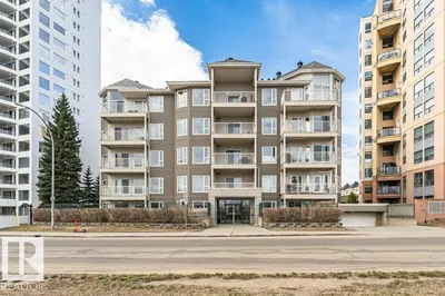 Interior photo 1 of #101 10809 SASKATCHEWAN DR NW