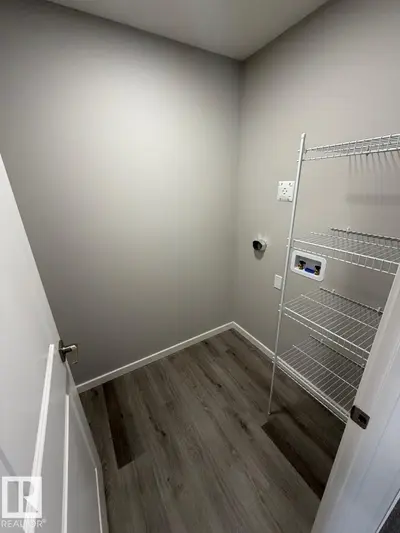 Interior photo 3 of 309 EDGEMONT DR NW