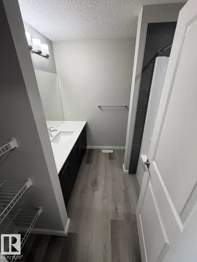 Interior photo 4 of 309 EDGEMONT DR NW