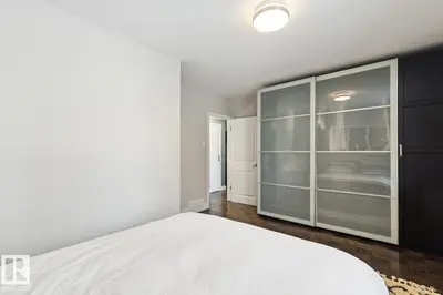 Interior photo 2 of 7601 91 AV NW