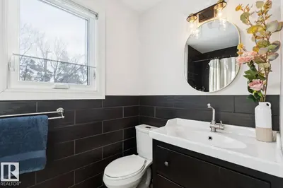 Interior photo 3 of 7601 91 AV NW